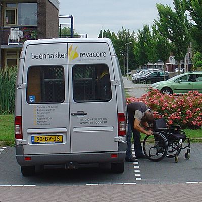 1427_nomen_est_omen._wij_weten_wat__beweegt..jpg