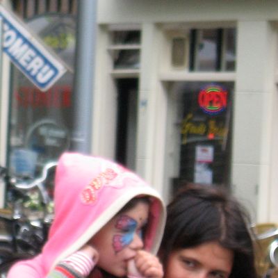 2222_in_haar_oor_04_09_2012.jpg
