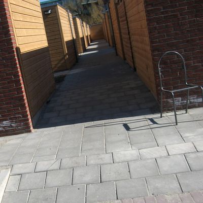 2413_een_stoel_18_04_2013.jpg