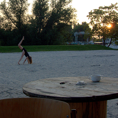 4997_handstand_.jpg
